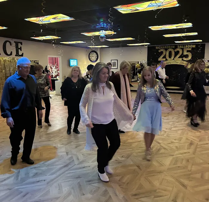 Richardson Ballroom Picture 4