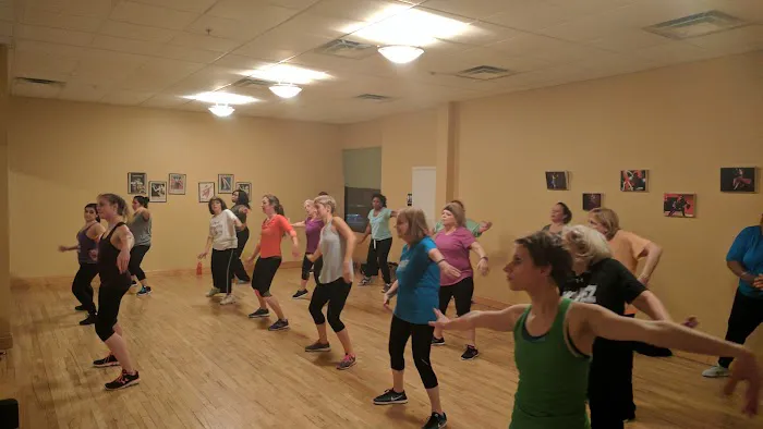 MOVEZ Dance Fitness Picture 6