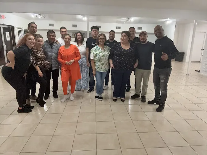 Salsa y Bachata Pasadena Picture 1