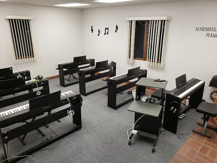 Studio 12 Picture 9