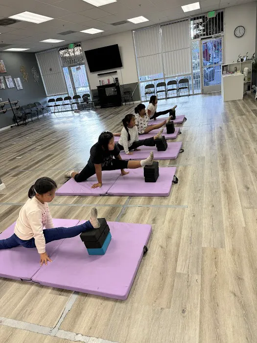 Star Fashion Art Training Center Picture 5