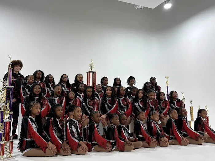 House of Distinction Picture 9