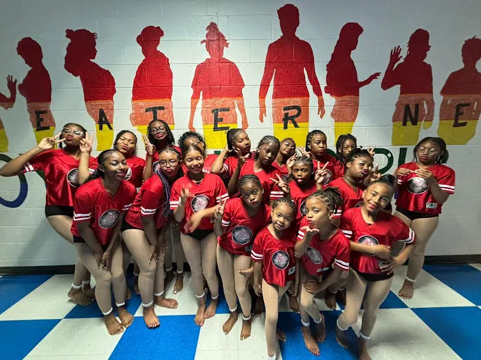 House of Distinction Picture 5