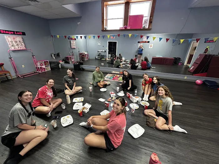 Waynesburg Arts Academy LLC Picture 2