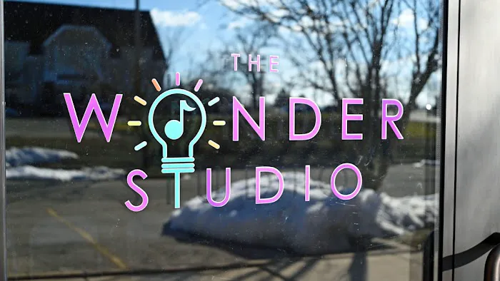 The Wonder Studio (presents Kindermusik) Picture 2
