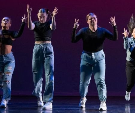 What is a Dance Crew and How to Join or Start One