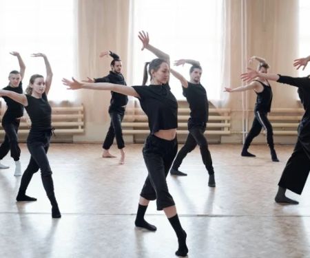 How to Build Endurance for Full-Length Dance Classes | Expert Tips & Strategies