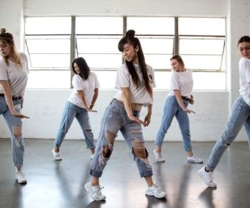 How I Learned to Use AI-Generated Choreography for My Audience — My Story