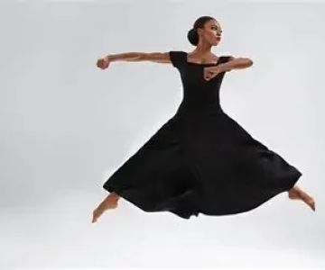 My Story of Dancing Without Gravity: A Futuristic Dance Experience