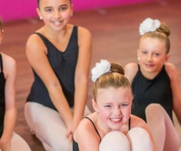 How to Navigate Dance Studio Websites to Find the Right Info
