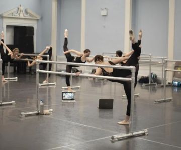 How I Managed to Keep Dancing Through College (And Graduated!)