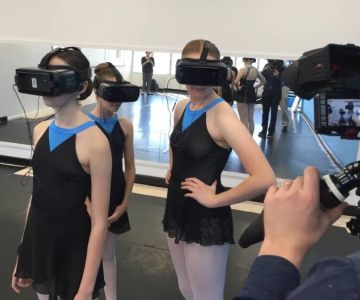 My Experience With Dance in a Virtual Reality Studio — My Story