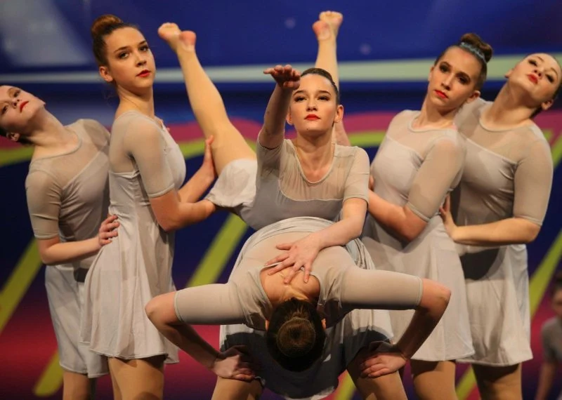 How I Found My Voice Through Contemporary Dance — My Story of Expression