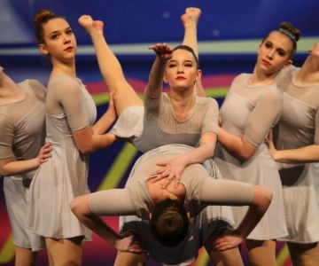 How I Found My Voice Through Contemporary Dance — My Story of Expression