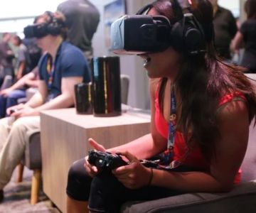 My Story of Performing in a Virtual Reality Arena With Thousands of Avatars — My Story