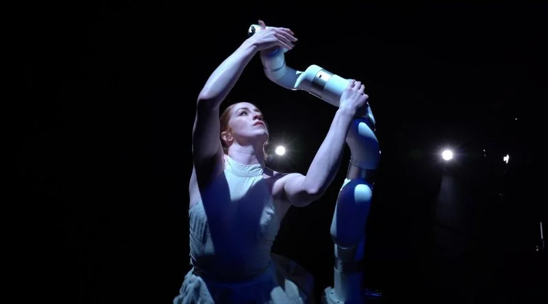 How I Learned to Use Holographic Partner Robots in My Dance Performance — My Story