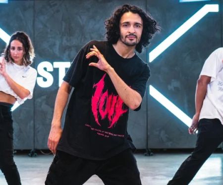 How I Learned to Use Time-Travel Themes in My Choreography — My Personal Story