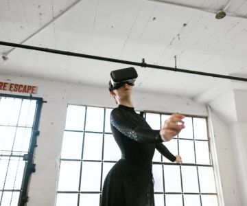 My Story of Performing a Dance Show in the Metaverse: A Unique Experience