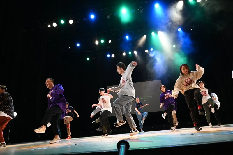 My Journey of Learning House Dance After Years of Studio Work — What Shifted