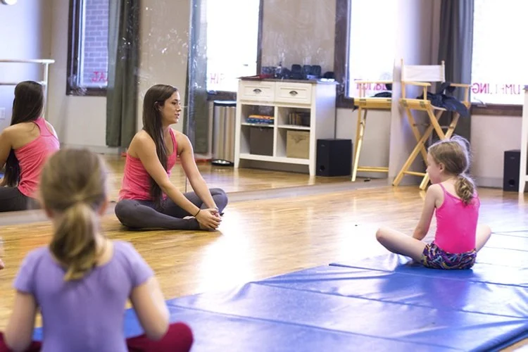 How I Learned to Teach Dance at a Community Centre — My Journey