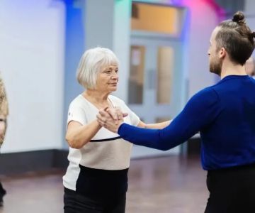 How I Learned to Teach Online Dance Classes for Seniors — My Story