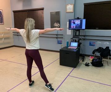 How I Learned to Adapt My Dance Style for Virtual Audiences — My Story