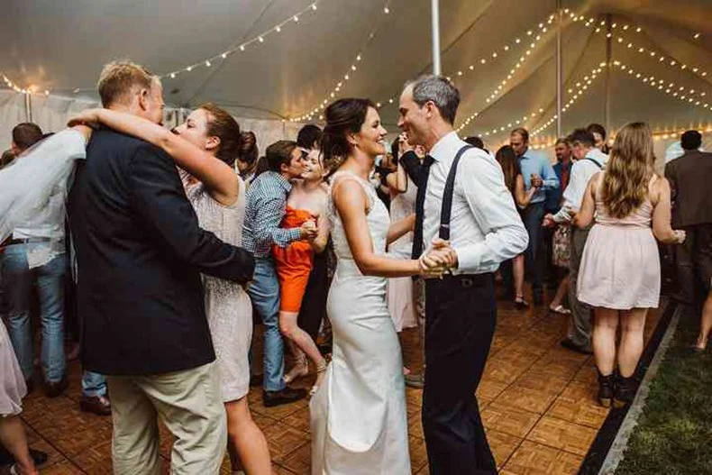 My Story of Dancing at a Wedding (Guest & Performer) — Lessons Learned