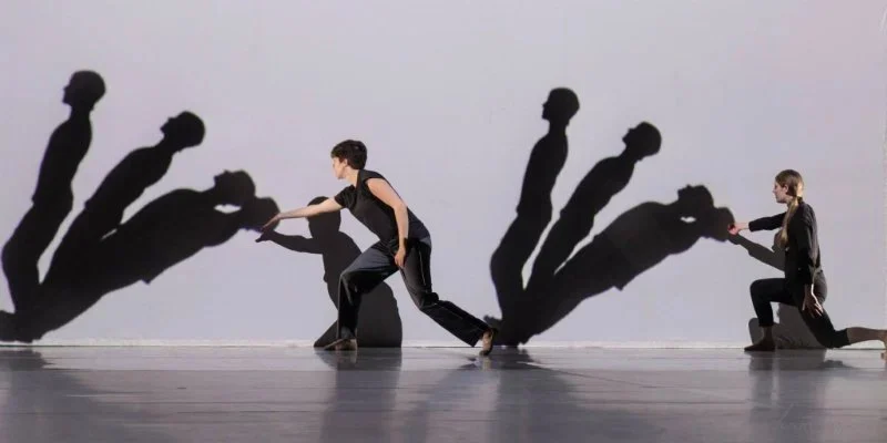 How I Learned to Use Mixed Reality and Live Streaming Simultaneously in My Dance Show — My Story