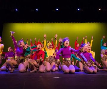 How I Prepared for a Dance Showcase as a Team — Planning & Execution Story