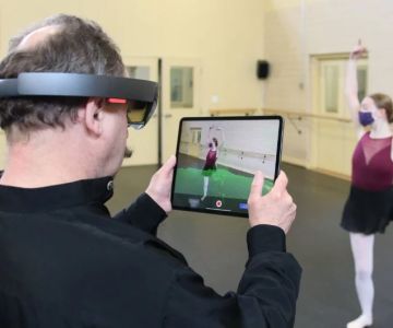 My Story of Learning to Use VR Headsets in Daily Dance Practice